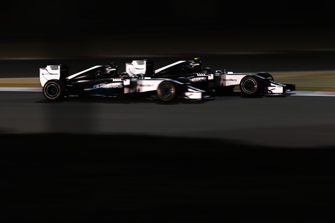 Lewis Hamilton e Nico Rosberg protagonizaram lindo duelo no GP do Bahrein (Foto: Getty Images)