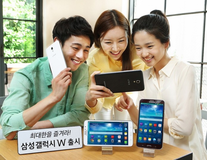 Galaxy W é um smartphone da Samsung com tela de 7 polegadas e Android Jelly Bean (Foto: Divulgação/Samsung)