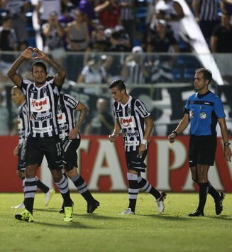 Ceará, Flamengo-PI (Foto: Kid Júnior/Agência Diário) Ceará, Flamengo-PI (Foto: Kid Júnior/Agência Diário)