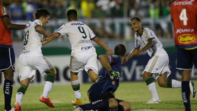 Noriega vê domínio total do Palmeiras e diz que a equipe está 