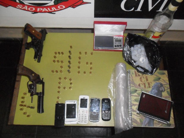 Polícia apreendeu munição na casa dos suspeitos (Foto: Divulgação / Polícia Civil)