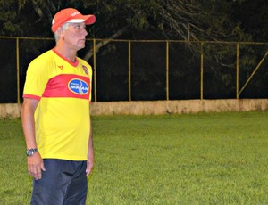 Márcio Bittencourt, treinador do Vilhena (Foto: Rogério Aderbal)