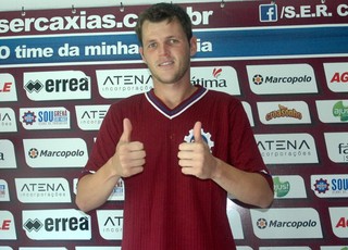 Caxias anuncia goleiro convocado por Mano como reforço para o Gauchão