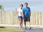 Vanessa Giácomo se exercita com marido na orla do Rio