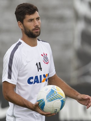 Com mudanças, Timão é o único que não fez gol de cabeça no Brasileiro