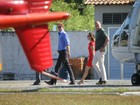 No Rio, príncipe Harry passeia de helicóptero