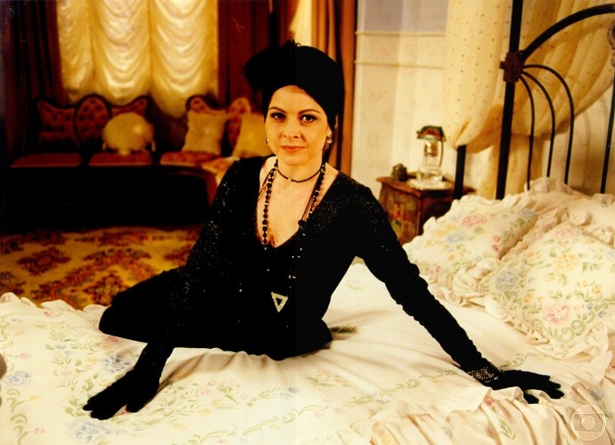 Em 'O Cravo e a Rosa', Drica viveu a inesquecível Marcela (Foto: CEDOC/TV Globo)