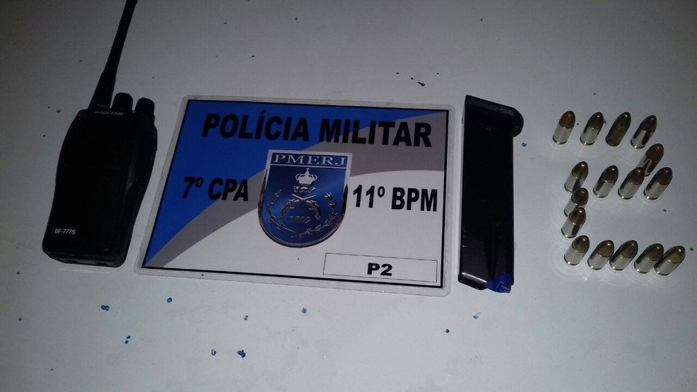 Material foi apreendido no bairro Alto de Olaria, em Friburgo (Foto: PM / Divulgação)