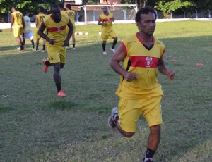 Betinho, Santa Cruz de Santa Rita, voltando a jogar (Foto: Amauri Aquino / GloboEsporte.com/pb)