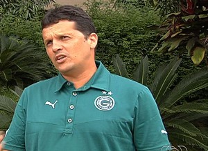 Claudinei Oliveira, técnico do Goiás (Foto: Reprodução/TV Anhanguera)