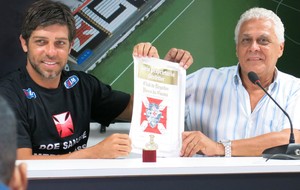 juninho pernambucano vasco despedida   (Foto: Edgard Maciel de Sá)