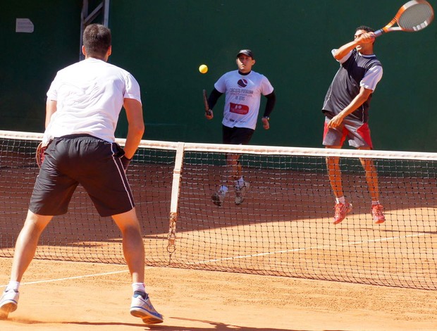 Disputa de duplas no Circuito Potiguar de Tênis (Foto: Divulgação/Usinacom)