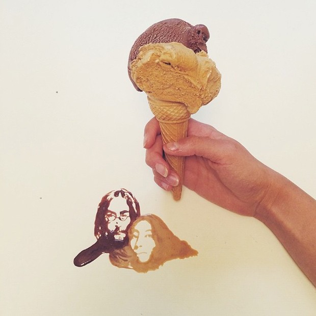 Até o sorvete que derreteu vira arte, nesse caso, os rostos de um dos casais mais famosos do mundo: John Lennon e Yoko Ono (Foto: Reprodução / Instagram)