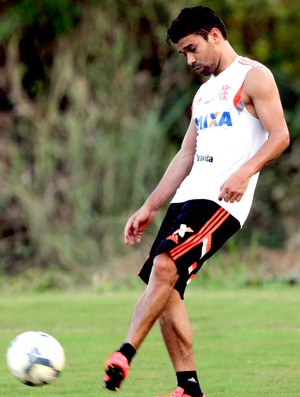 Eduardo da Silva no treino do Flamengo (Foto: Cezar Loureiro / Agência O Globo)
