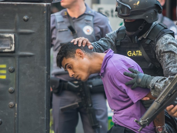 G1 Homem Liberta Reféns E é Preso Após Tentativa De Roubo Em Perdizes Notícias Em São Paulo 4339