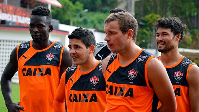 Treino do Vitória; Kanu; Marcelo Mattos; Diego Renan; Pedro Ken (Foto: Divulgação/EC Vitória)