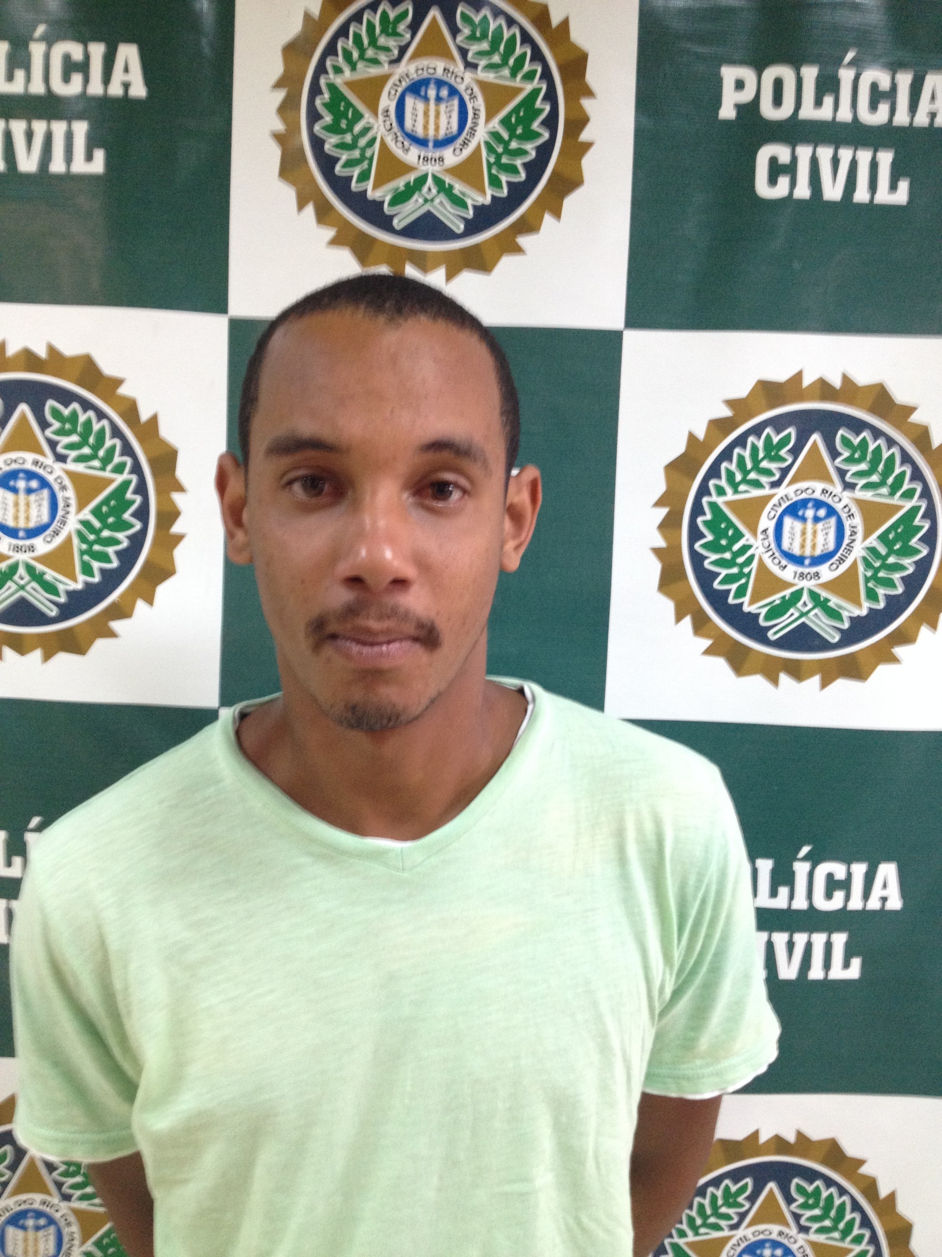Tadeu Souza é apontado como autor dos tiros contra Leandro de Oliveira. (Foto: Divulgação / Polícia Civil)