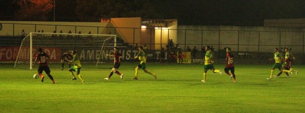 Flamengo-PI x Picos Copa Piauí 2013 (Foto: Wenner Tito/GLOBOESPORTE.COM)