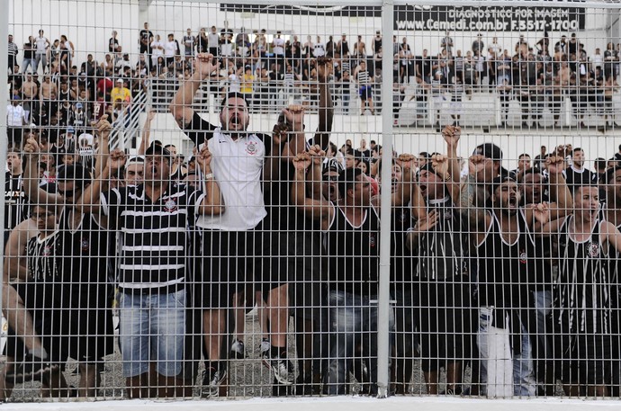 Cristóvão lamenta expulsão, mas admite má atuação: 'Foi o pior jogo'