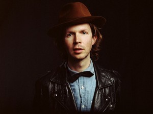 O cantor americano Beck (Foto: Gina Ribisi)