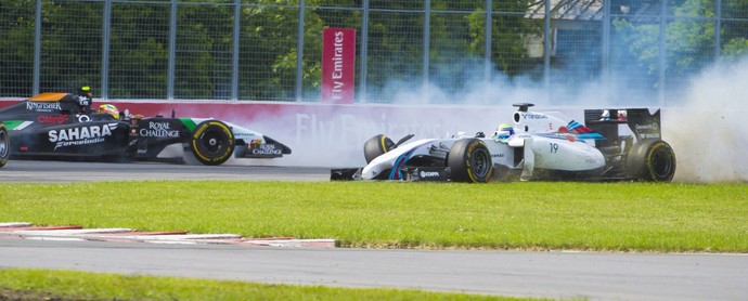 Felipe Massa e Sergio Pérez batendo na última volta do GP do Canadá (Foto: EFE) Felipe Massa e Sergio Pérez batendo na última volta do GP do Canadá (Foto: EFE)