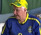 Pé-frio convicto já foi a 6 Copas 
e nunca viu o Brasil ganhar (rede globo)