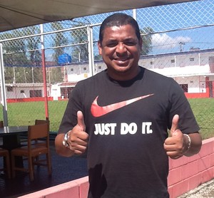 Vampeta celebra vaga em grupo do Timão: 