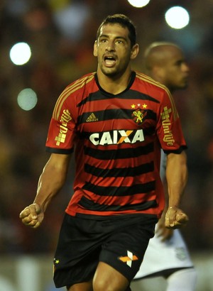 Diego Souza Sport x Figueirense (Foto: Aldo Carneiro / Pernambuco Press) Diego Souza Sport x Figueirense (Foto: Aldo Carneiro / Pernambuco Press)