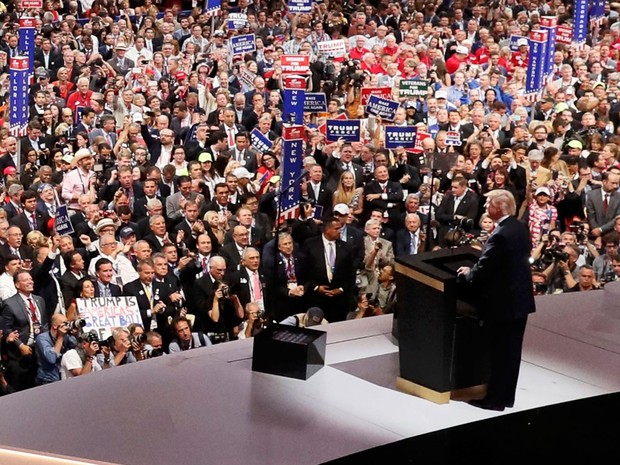 Donald Trump discursa durante o encerramento da convenção nacional republicana, na quinta (21), em Cleveland, Ohio (Foto: Reuters/Rick Wilking)