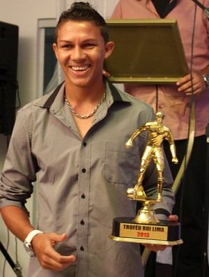 Robson, goleiro do Flamengo-PI, durante premiação do Piauiense 2013 (Foto: Josiel Martins)