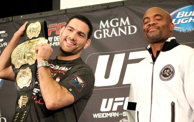 Anderson Silva e Chris Weidman encarada UFC Las Vegas (Foto: Evelyn Rodrigues)