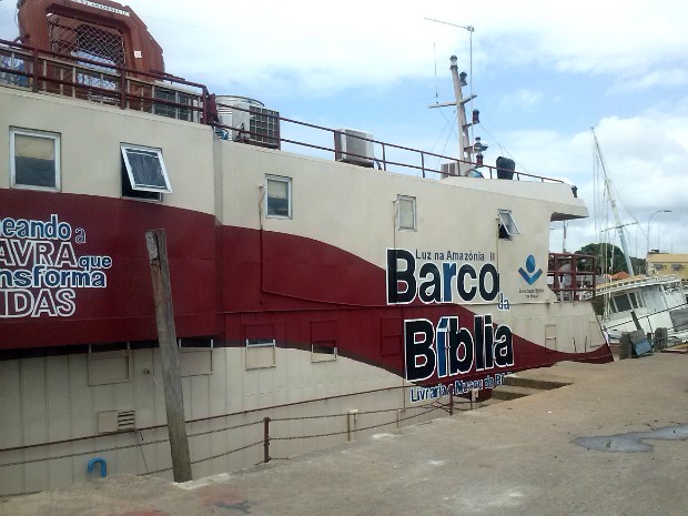 Amapá, Macapá, barco da bíblia, bíblia, (Foto: Fabiana Figueiredo/G1) Amapá, Macapá, barco da bíblia, bíblia, (Foto: Fabiana Figueiredo/G1)