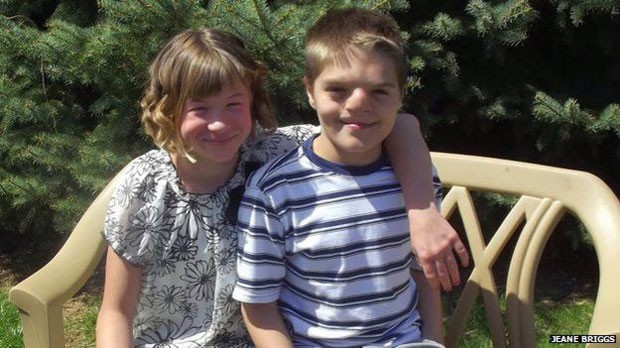  Mya, da Rússia, tem 12 anos e Luke, que nasceu na Ucrânia, tem 13  (Foto: Jeane Briggs)