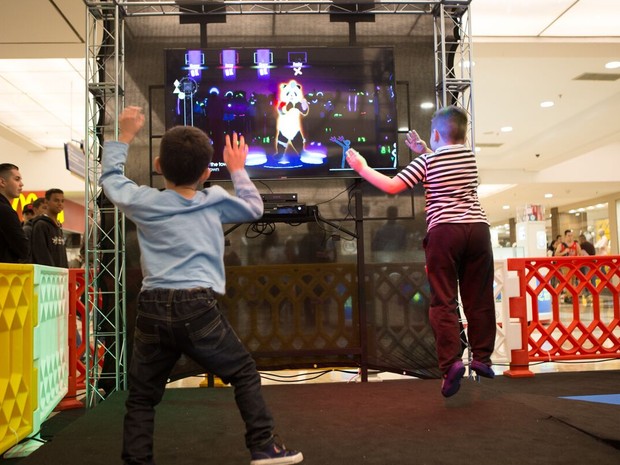 Jogos musicais, como Just Dance, também estão disponíveis na Exposição Super Games. (Foto: Super Games/Divulgação)
