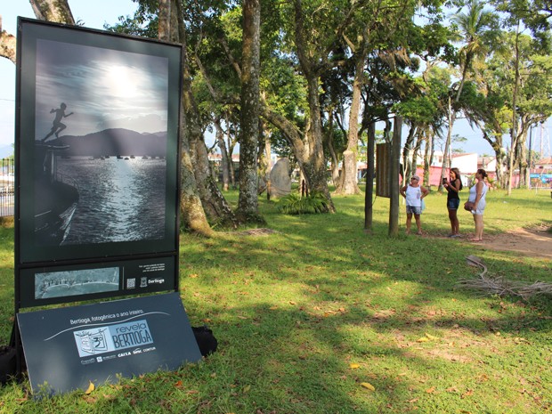Exposição de fotos acontece no Parque Tupiniquins (Foto: Mariane Rossi/G1) Exposição de fotos acontece no Parque Tupiniquins (Foto: Mariane Rossi/G1)