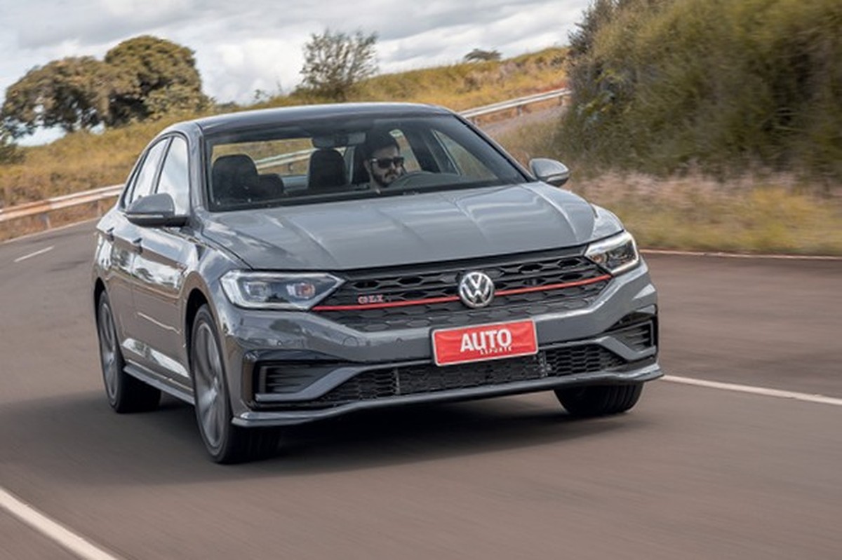Volkswagen Jetta r line 2018