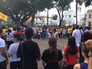Diversos Movimentos Sociais marcaram presence no ato.  (Foto: Ruan Melo / G1 Bahia)