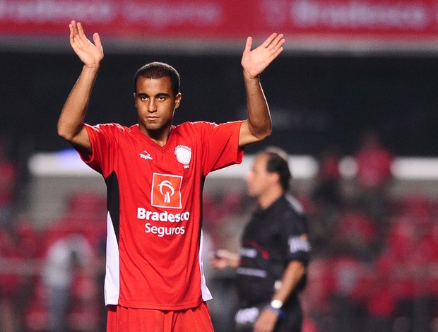 Lucas, no Jogo das Estrelas (Foto: Marcos Ribolli/Globoesporte.com)