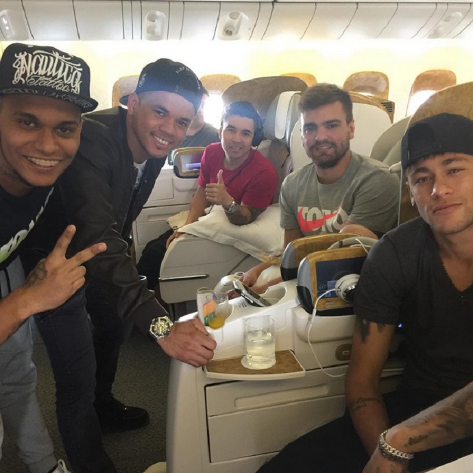 Neymar embarque Brasil