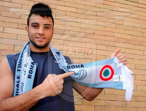 felipe anderson lazio apresentação (Foto: Reprodução / Twitter)