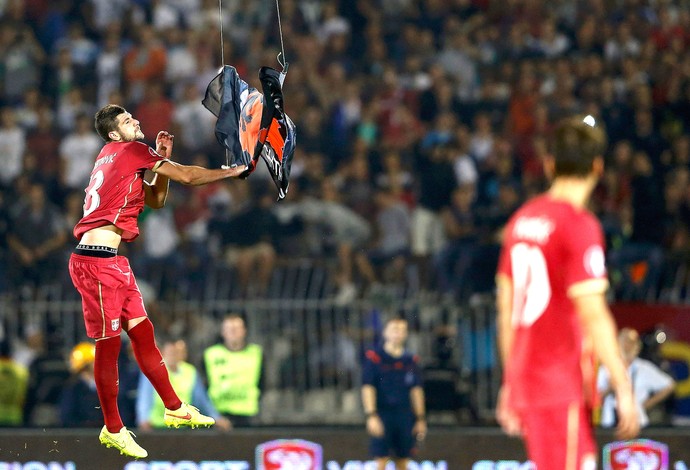 Stefan Mitrovic, Servia X Albânia (Foto: Agência Reuters)