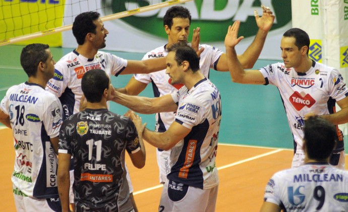 Vôlei Taubaté x Cruzeiro Copa Brasil (Foto: Alexandre Arruda/CBV)