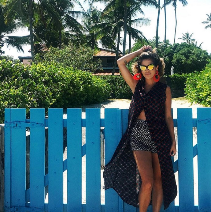 Confira os looks da semana da apresentadora Paula Magalh u00e3es notícias em Extras Mosaico Baiano Adesivo Estrela Kalunga ~ Confira os looks da semana da apresentadora Paula Magalh u00e3es notícias em Extras Mosaico Baiano