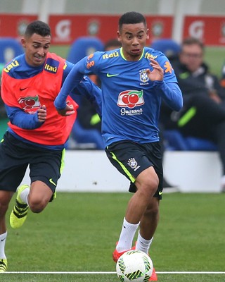  Manchester City caminha para acerto com Palmeiras