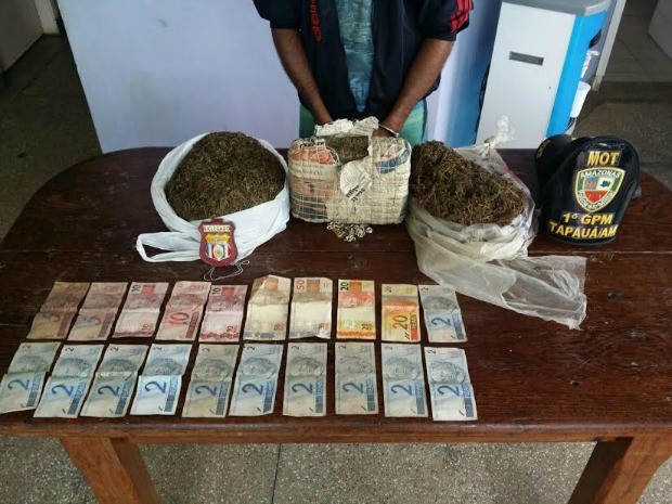 G1 Homem é Preso Ao Tentar Transportar 25 Kg De Drogas Entre Cidades No Am Notícias Em Amazonas 1453