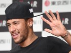 Depois de causar tumulto, Neymar participa de coletiva no Japão