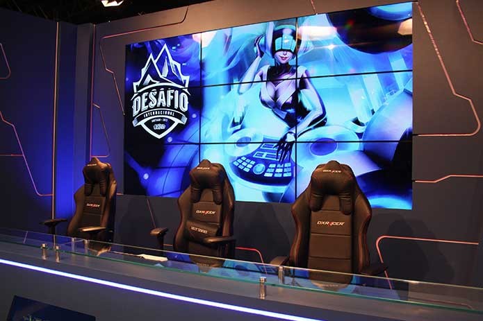 Desafio Internacional de League of Legends teve sua primeira fase no estúdio da Riot (Foto: Reprodução/Felipe Vinha) Desafio Internacional de League of Legends teve sua primeira fase no estúdio da Riot (Foto: Reprodução/Felipe Vinha)