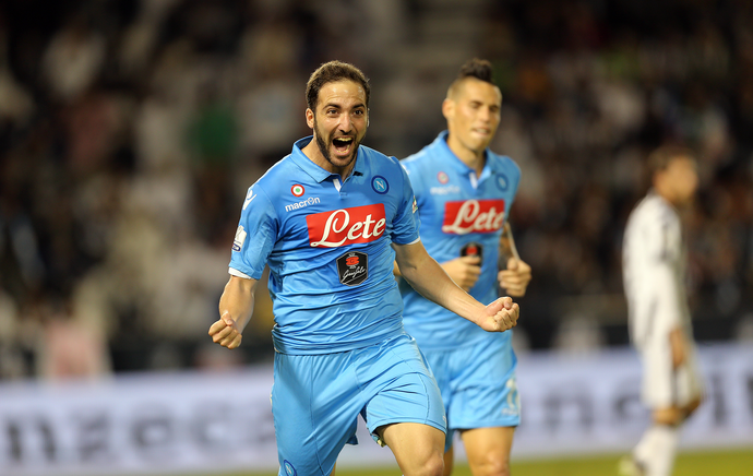 Higuain  gol Napoli x Juventus (Foto: AFP)