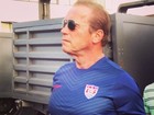 Arnold Schwarzenegger posta foto usando camisa da seleção dos EUA