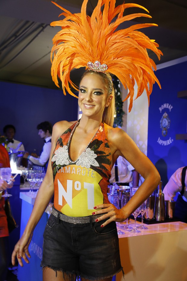 Ticiane Pinheiro no carnaval do Rio (Foto: Divulgação/CamaroteN1)